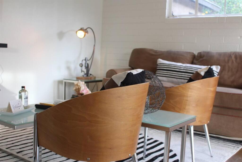 Remodeled Modern Ground Level Apt Blocks To Dwntn - B 템피 외부 사진